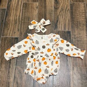 Pumpkin Print Baby Romper with Headband - NIB - 12/18 months